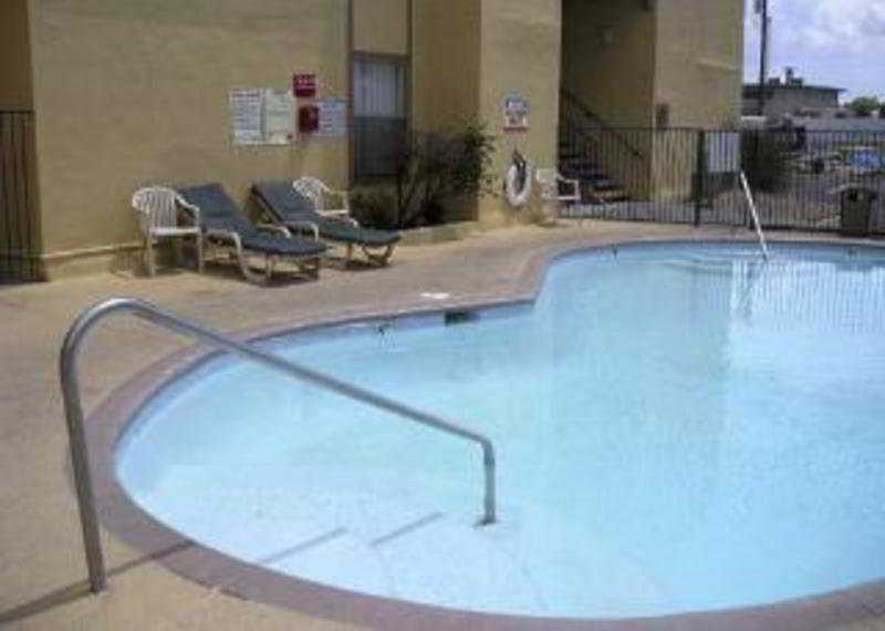 אלבוקרקי Pan American Inn And Suites מראה חיצוני תמונה