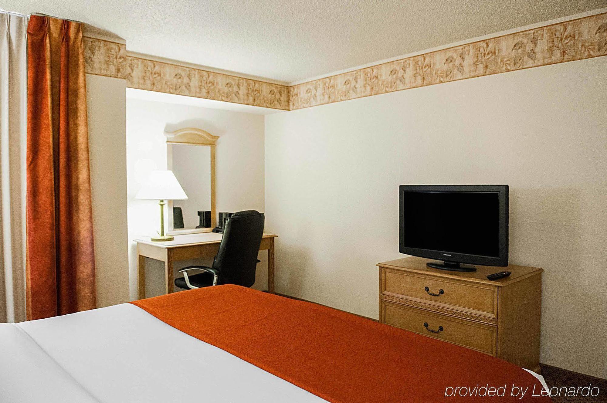 אלבוקרקי Pan American Inn And Suites מראה חיצוני תמונה