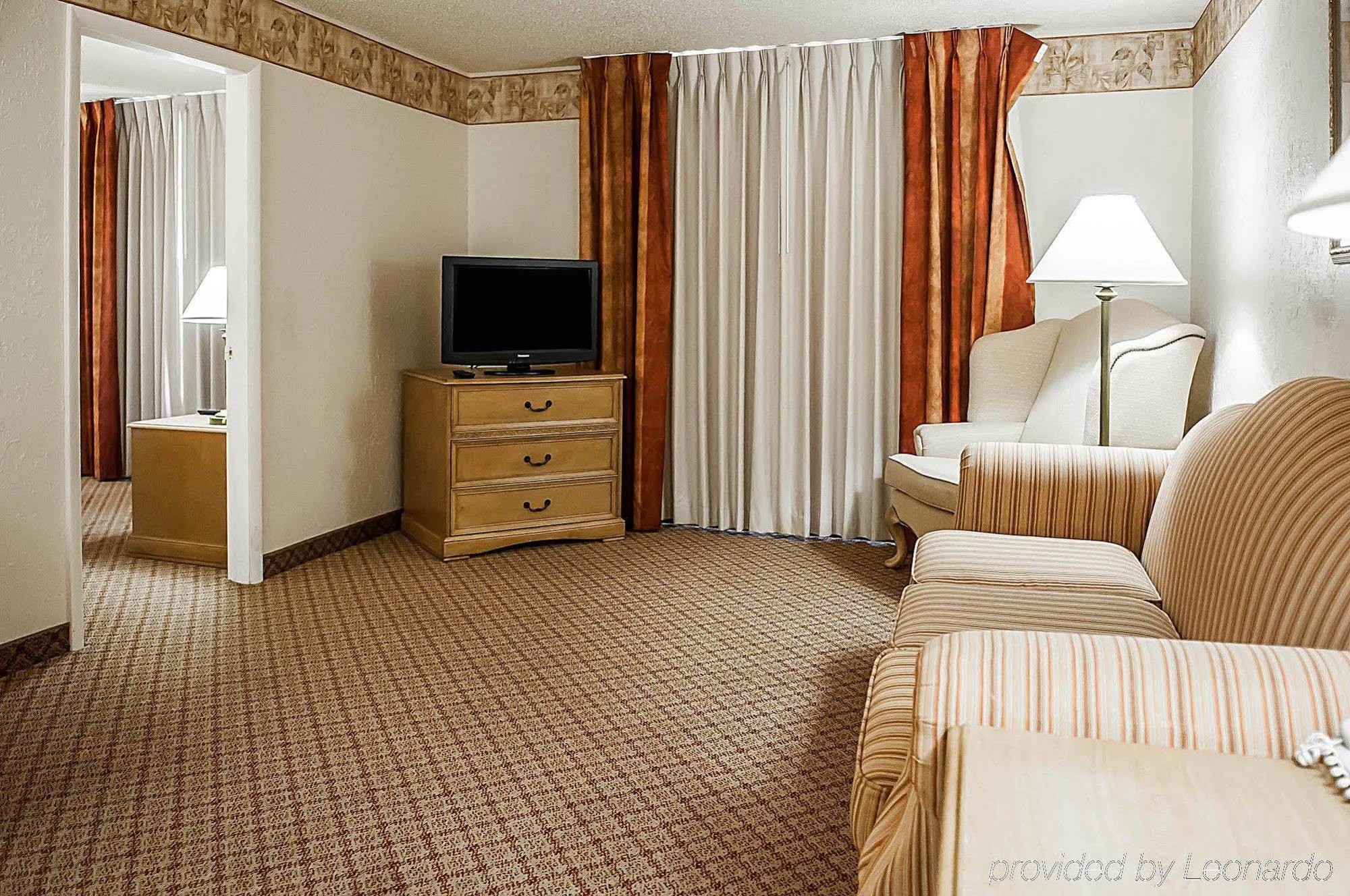 אלבוקרקי Pan American Inn And Suites מראה חיצוני תמונה