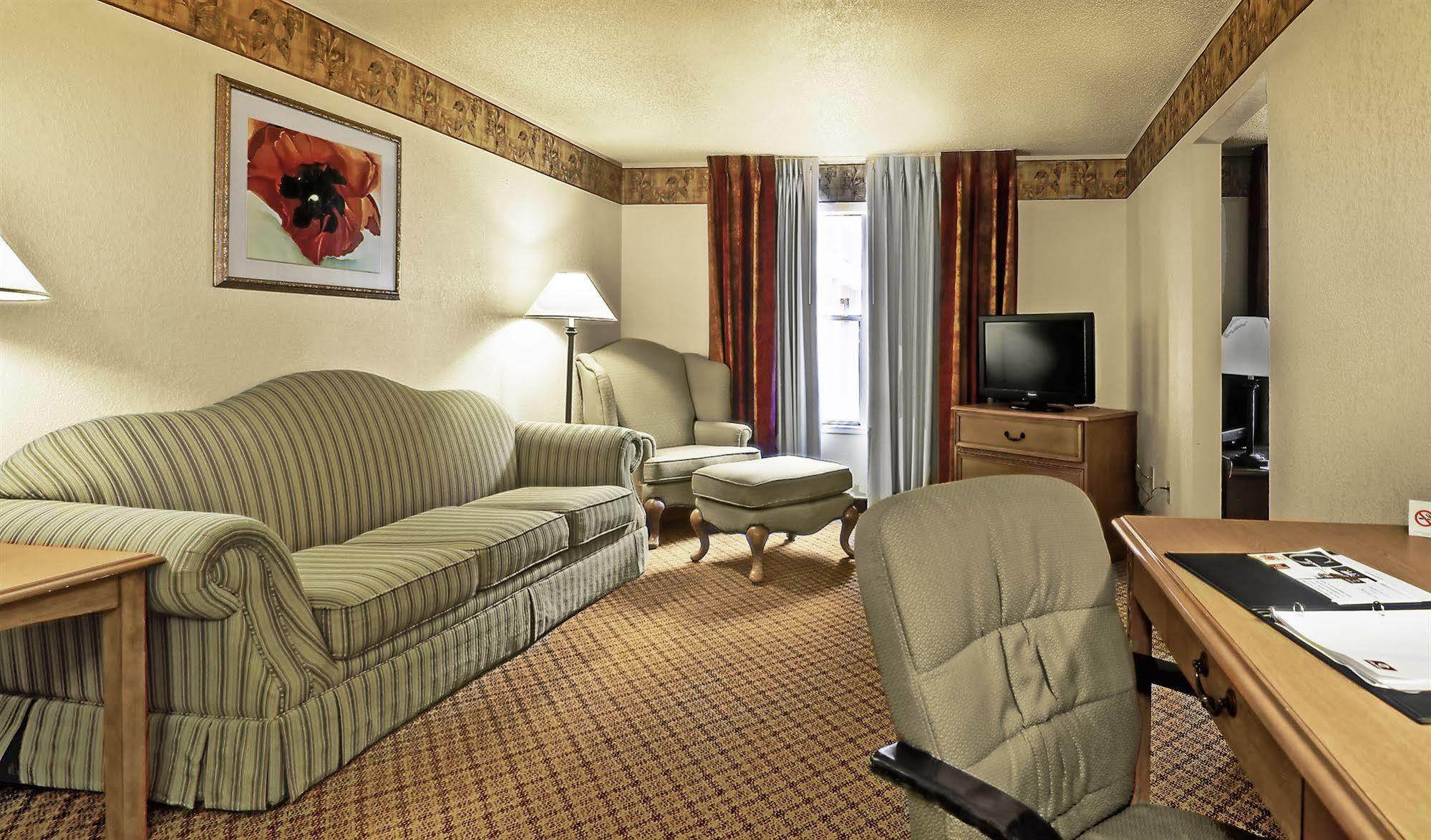 אלבוקרקי Pan American Inn And Suites מראה חיצוני תמונה