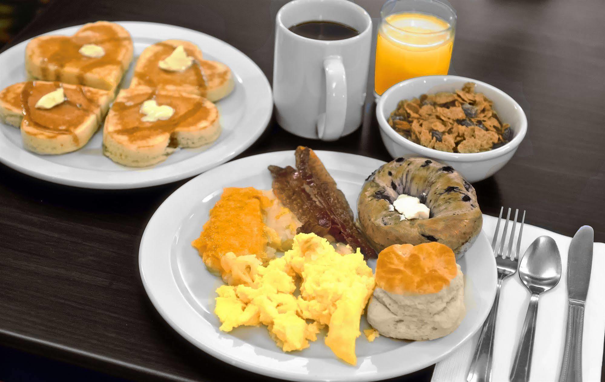 אלבוקרקי Pan American Inn And Suites מראה חיצוני תמונה